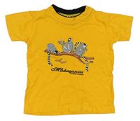 Žlto-čierne tričko so zvieratkami