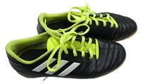 Pánské černo-neonově zelené koženkové sálovky s pruhmi zn. Adidas vel. 38