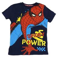 Tmavomodré tričko so Spider-manem George