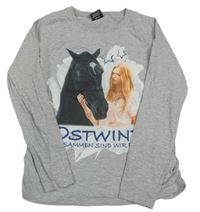 Sivé tričko s dívkou a koněm