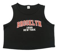 Čierny športový crop top s nápisom Shein