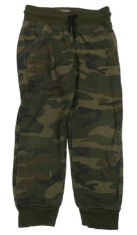 Zeleno-hnědo army vzorované tepláky Primark