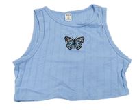 Svetlomodrý rebrovaný crop top s motýlom Shein