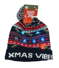 Nové - Tmavomodro-barevné vzorovaná pletená čepice s vánočním motivem