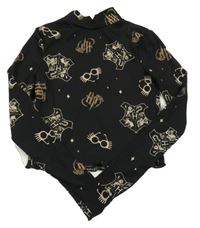 Čierny rebrovaný crop rolák s erby a logy a brýlemi - Harry Potter