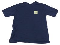 Tmavomodré tričko s nášivkou Mango