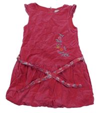 Ružové zamatové šaty s opaskom