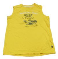 Žlté tielko s autom a nápismi