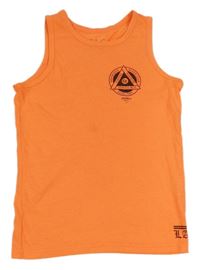 Neonově oranžové tílko s nápisem Rebel