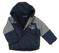 Tmavomodro-sivá prešívaná šušťáková zimná bunda s nápismi a kapucňou lupilu