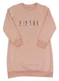 Broskvové šaty s nápisem 