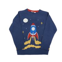 Tmavomodrý ľahký sveter s raketou M&Co.