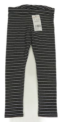Nové - černo-bílé pruhované žebrované legíny F&F