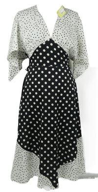 Nové - Dámské bílo-černé putníkované šaty Boohoo 