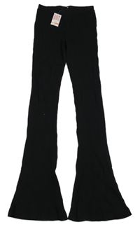 Nové - Čierne rebrované flare nohavice Matalan