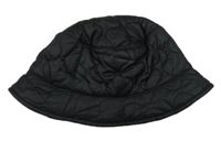 Černý prošívaný šusťákový zateplený klobouk