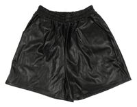 Čierne koženkové kraťasy