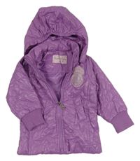 Levandulová prošívaná šusťáková zateplená bunda s nášivkou a kapucí