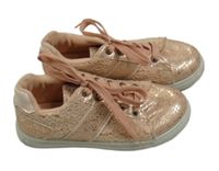 Světlerůžové boty s flíčky a krajkou Topolino vel.31