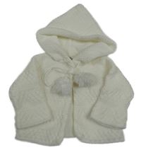 Biely prepínaci sveter s bambulkami a kapucňou