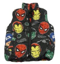 Čierna šušťáková zateplená vesta so superhrdinami 