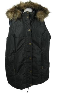 Dámska čierna šušťáková zateplená vesta s kapucňou Bonprix