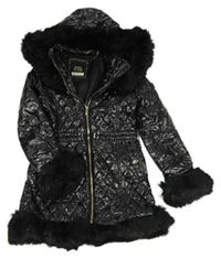 Černý šusťákový lesklý prošívaný zateplený kabát s kapucí s kožešinou River Island