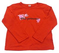 Červené tričko s kvetmi a nápisom