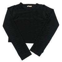Čierne vzorované športové crop tričko s prestrihmi RIVER ISLAND