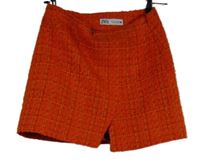 Dámska tehlová vzorovaná minisukňa s rozparkem Zara