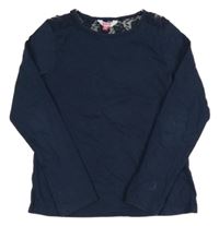 Tmavomodré tričko s čipkou