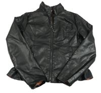 Čierna koženková bunda s volánikom