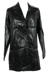 Dámský černý koženkový kabát PrettyLittle Thing