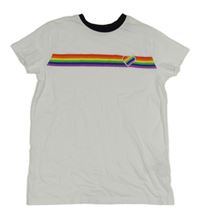 Bielo-čierne tričko so srdiečkom a farebnymi pruhmi PRIMARK