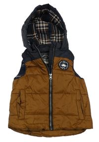 Tmavomodro-medová šušťáková zateplená vesta s nášivkou a kapucňou George