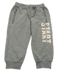 Šedé melírované tepláky s nápisem