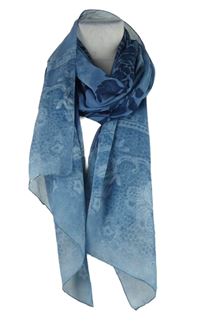 Dámská modro-tmavomodrá vzorovaná šála 
