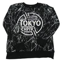 Čierno-biela mikina s nápisom Chapter young