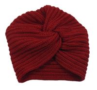 Tmavočervená žebrovaná turbanová čepice