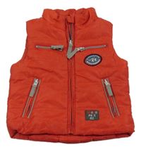 Červená kostkovaná prošívaná šusťáková zateplená vesta s nášivkou Topolino