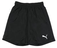 Černé sportovní kraťasy s logem PUMA
