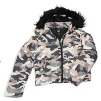 Army prošívaná šusťáková zimní bunda s kapucí s kožešinou New Look