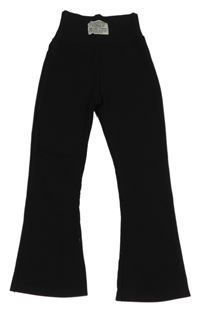 Čierne rebrované flare legíny