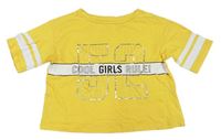 Žlto-biele crop tričko s číslom a nápisom C&A