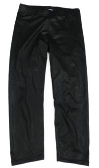 Čierne lesklé capri legíny C&A