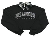 Čierna crop mikina s nápisom a košeľovým golierikom Shein