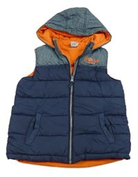 Tmavomodro-modrá prešívaná šušťáková zateplená vesta s nápismi a kapucňou YIGGA