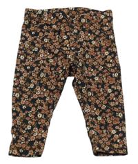 Čierno-hnedé kvetované legíny