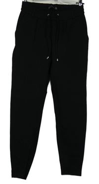 Dámske čierne teplákové nohavice Amisu