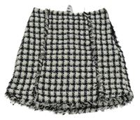 -Nové Čierno-biela kockovaná vlnená sukňa Dunnes